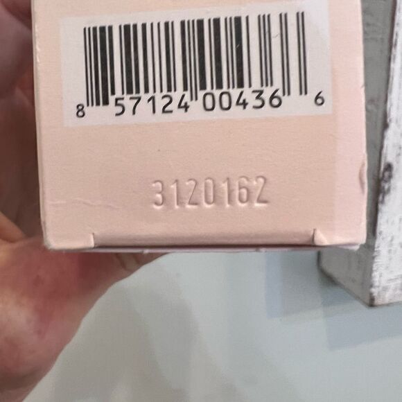 Joanna Vargas Magic Serum using plant power to calm redness & sooth skin- NIB - Picture 13 of 14